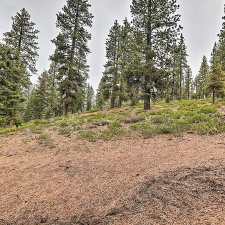Truckee Home With 2 Balconies Less Than 1 Mi To Skiing!